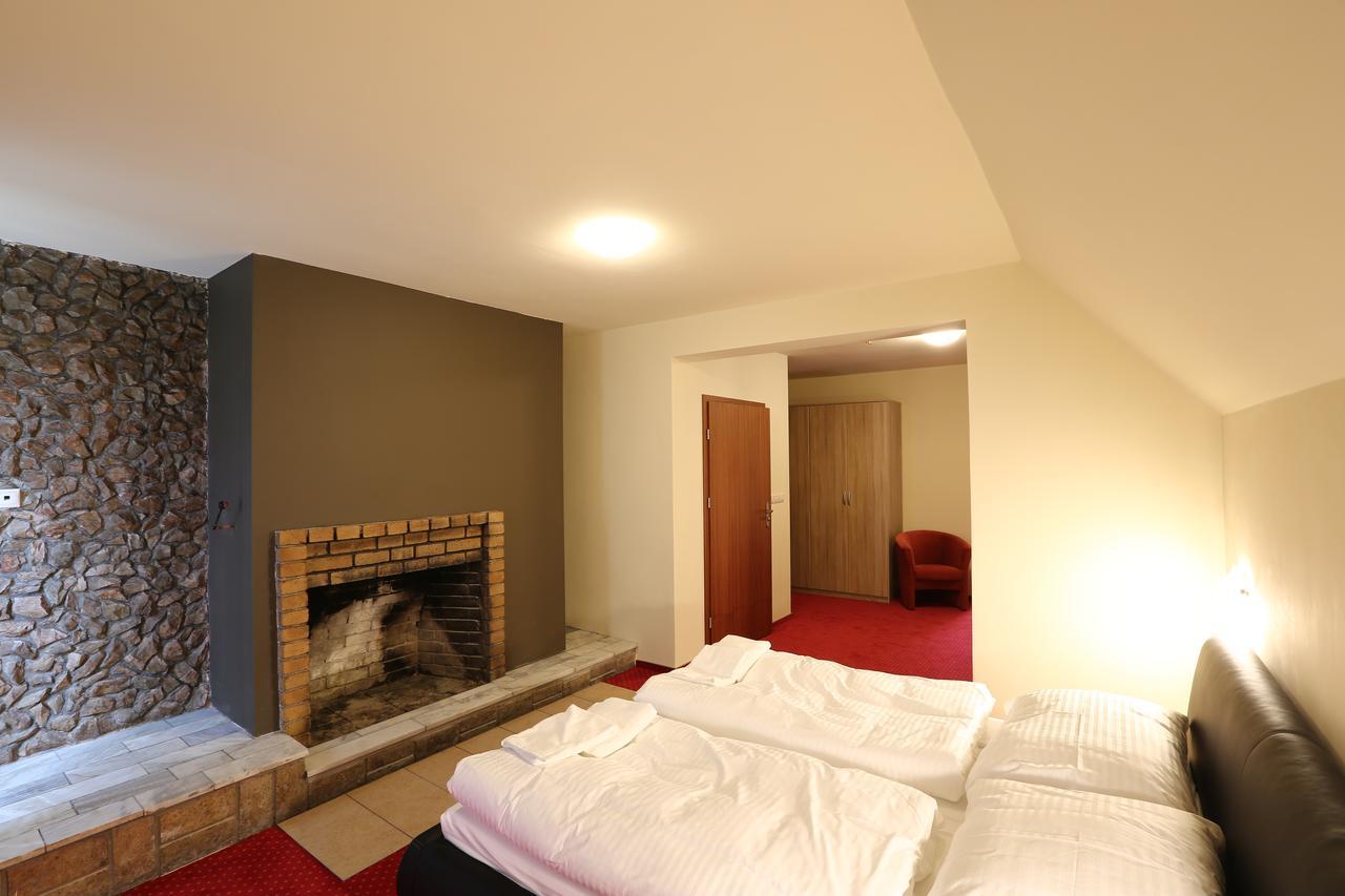 Hotel Tatran Ковачова Номер фото