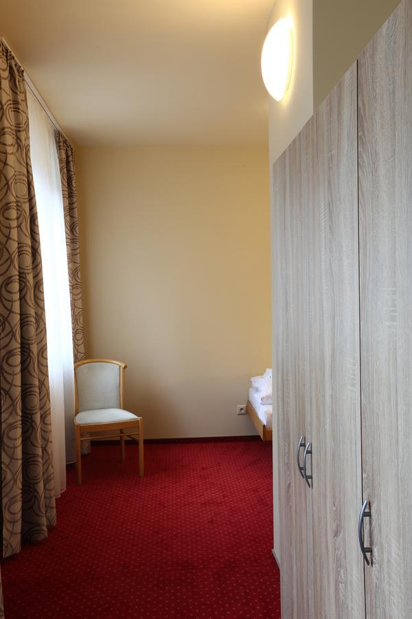 Hotel Tatran Ковачова Экстерьер фото