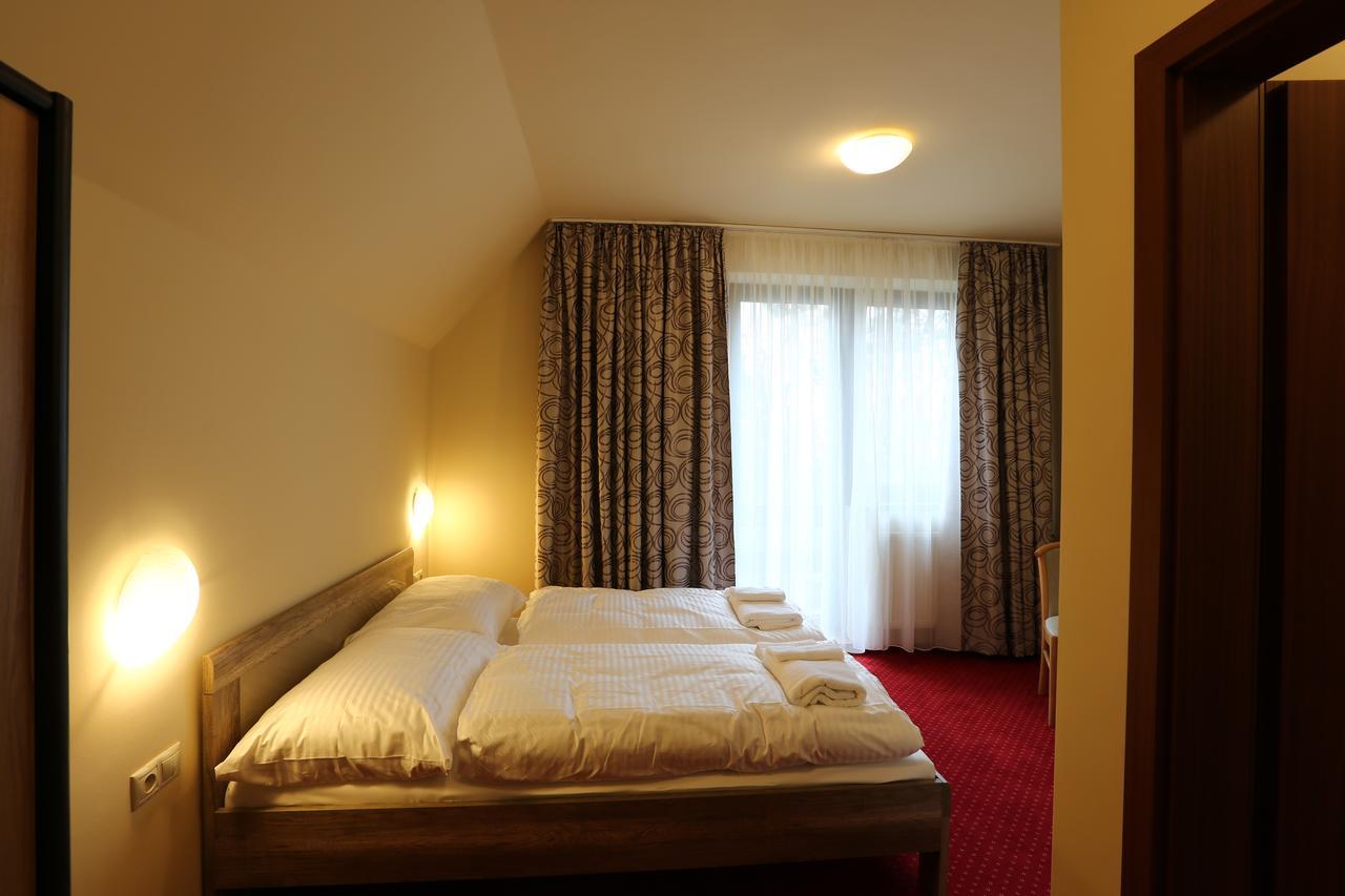 Hotel Tatran Ковачова Экстерьер фото