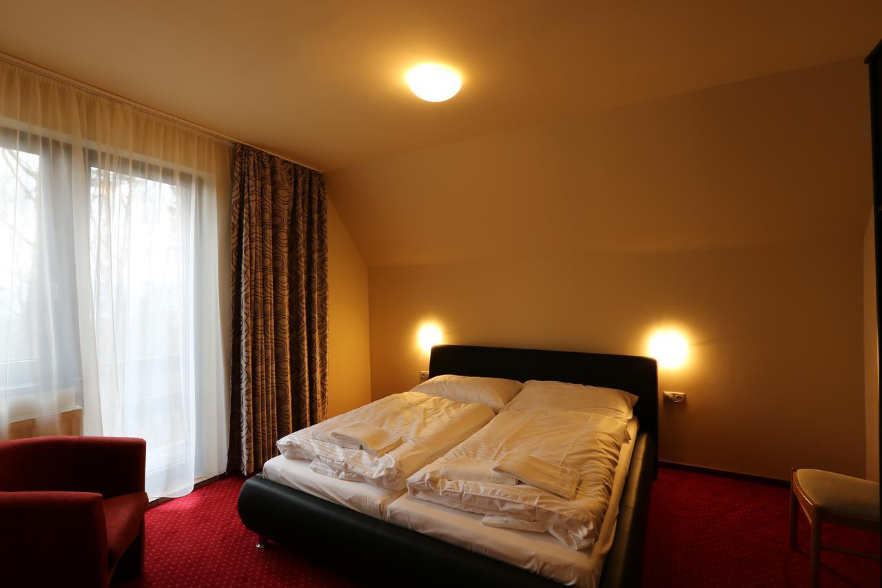 Hotel Tatran Ковачова Экстерьер фото